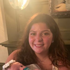 Meet your Posher, Laura